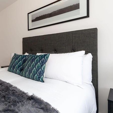 Modern 2 Bedroom Apartment In Wimbledon London Kültér fotó
