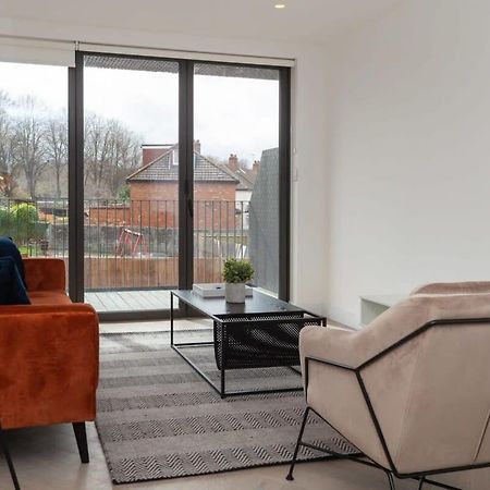 Modern 2 Bedroom Apartment In Wimbledon London Kültér fotó