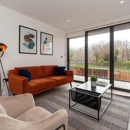 Modern 2 Bedroom Apartment In Wimbledon London Kültér fotó