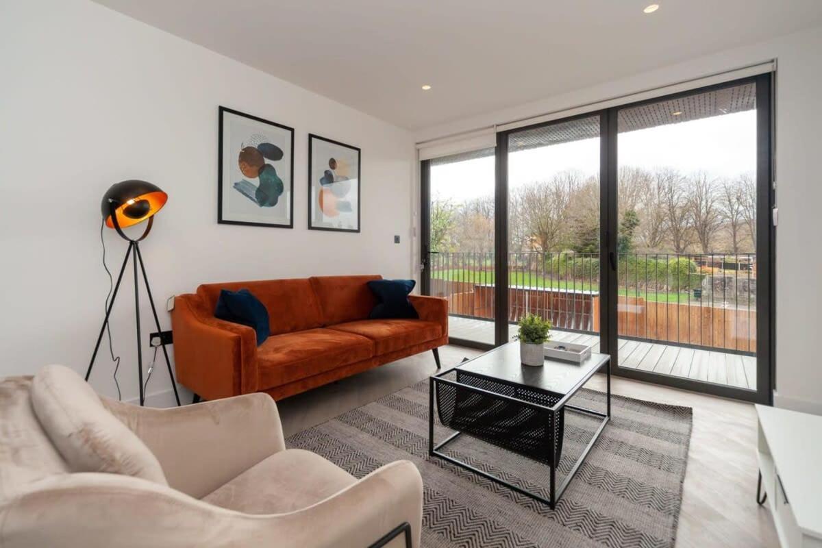 Modern 2 Bedroom Apartment In Wimbledon London Kültér fotó